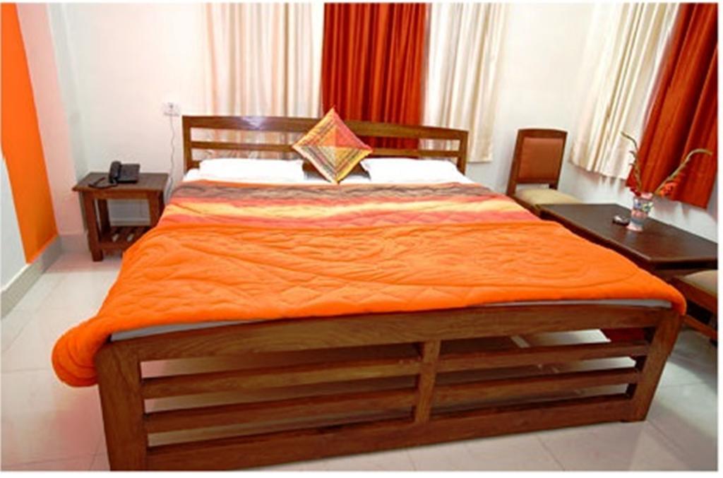Ranikhet Grand Hotel Habitación foto