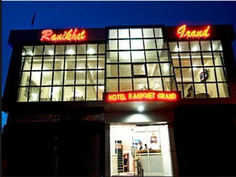 Ranikhet Grand Hotel Exterior foto